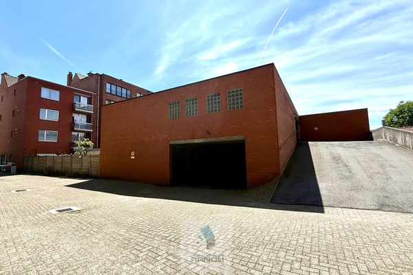 Garage
                            te koop in Deinze