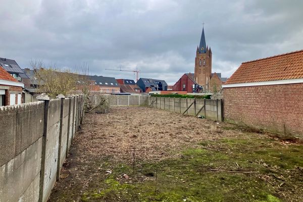 Bouwgrond
                            te koop in Ruddervoorde