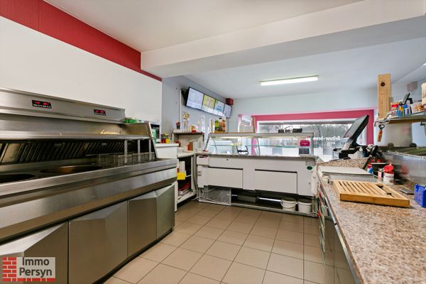 Commercieel te koop / Testelt