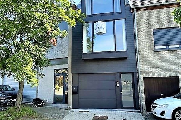 Bel-étage
                            verhuurd in Hamme