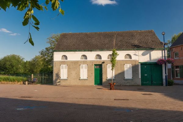 Woning
                            te koop in Denderbelle