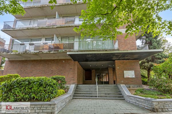 Estate main image