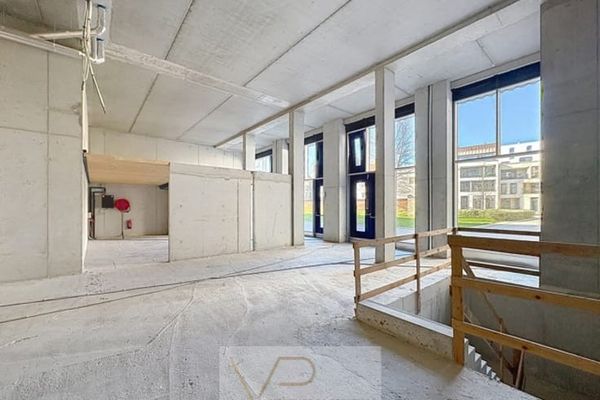 Estate main image