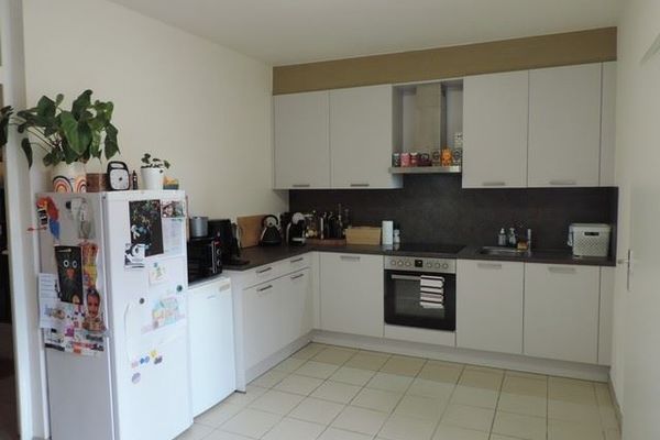 Huis verhuurd / Paal