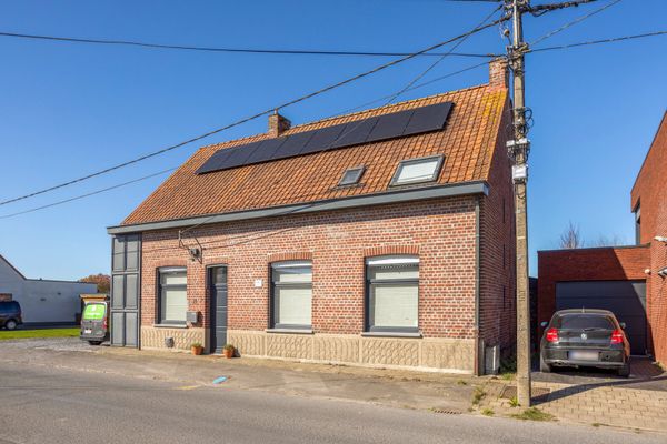 Huis
                                te koop
                                in Kortemark