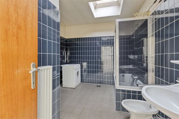 Commercial a vendre / Tongres