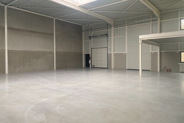 Industrieel te koop / Genk