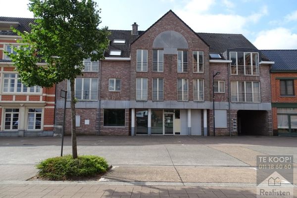 Handelsgelijkvloers te koop in Paal