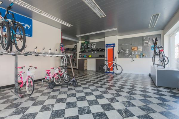 Commercial a vendre / Stasegem