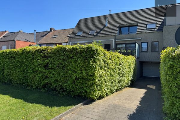 Appartement
                            te koop in Ooigem