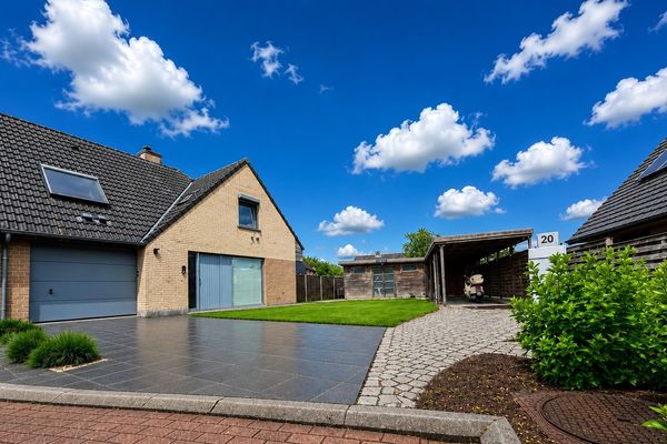 Huis
                                verkocht
                                in Zevekote