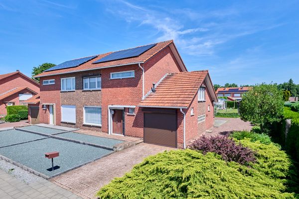 Huis
                            optie koop in Lommel