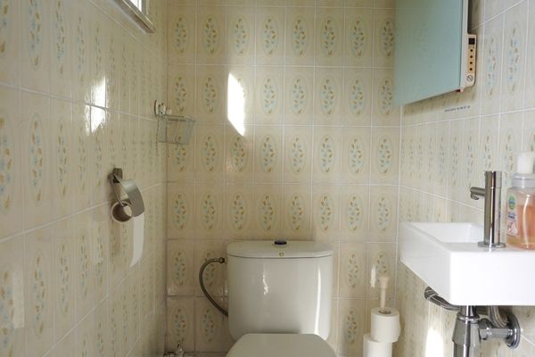 Huis te huur / Paal