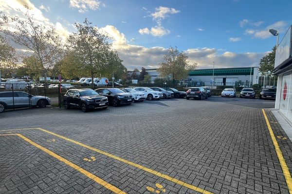 Industrieel te koop / Hasselt