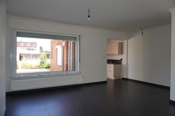 Huis te huur / Paal