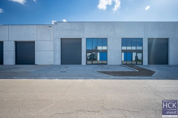 Bedrijfsgebouw
                                te huur in Kruishoutem