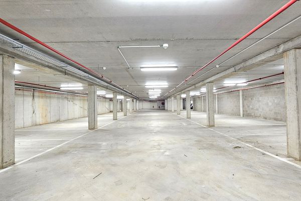 Garage
                                te koop
                                in Antwerpen