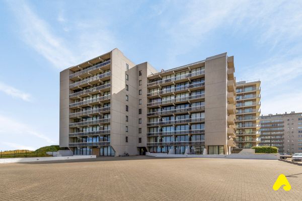 Studio met slaaphoek
                                te huur in De Panne