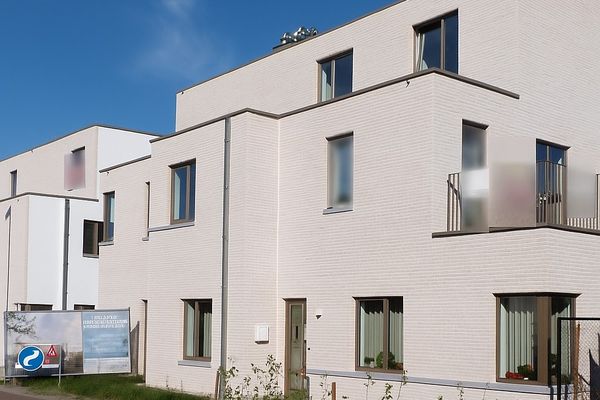 Estate main image