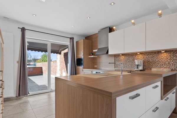 Commercieel te koop / Maasmechelen