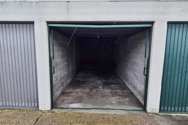 Garage te koop / Sint-Truiden