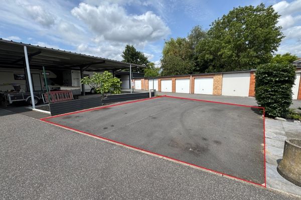 Parking
                            te huur in Harelbeke