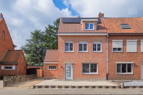 Eengezinswoning
                            te koop in Geel