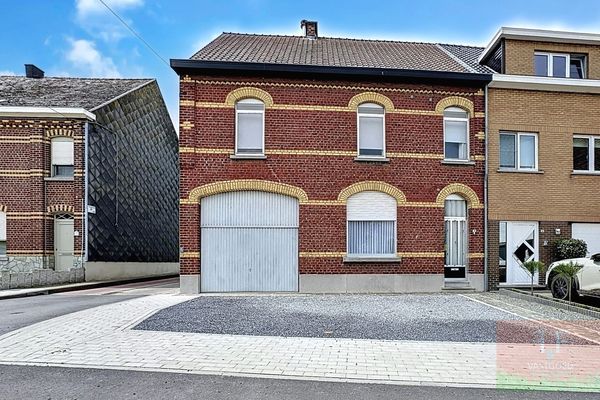 Huis
                                te koop
                                in Sint-Lievens-Houtem