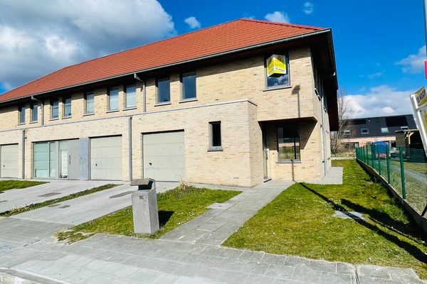 Koppelwoning
                                verkocht in Waardamme