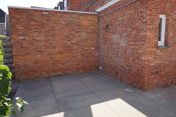 Huis te huur / Paal