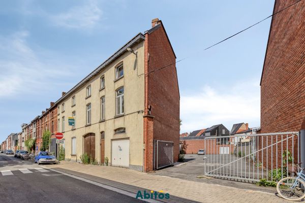 Ground
                                for sale
                                in Gent