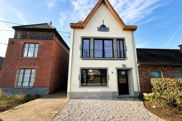Huis
                                verkocht
                                in Waregem