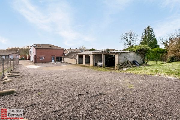 Commercieel te koop / Testelt