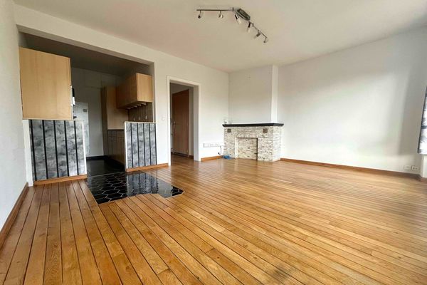 Appartement
                            a louer in Gilly