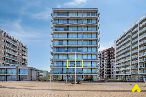 Studio avec coin à dormir
                                a vendre in La Panne