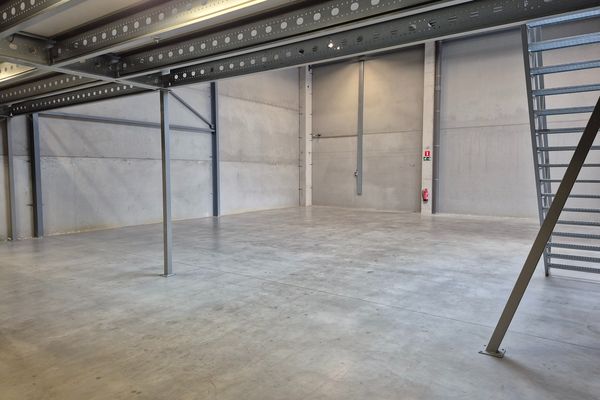 Industrieel te huur / Tessenderlo