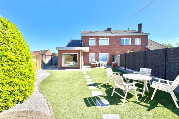 Huis
                            te koop in Sint-Eloois-Vijve