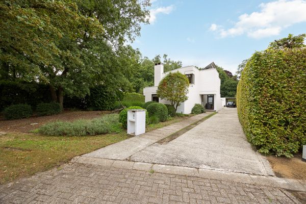 Villa
                            te koop in Kapellen