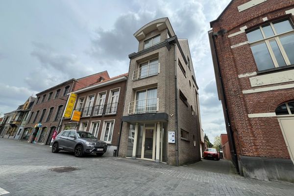 Estate main image