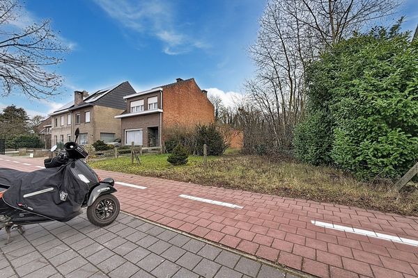 Bouwgrond
                            te koop in Brasschaat