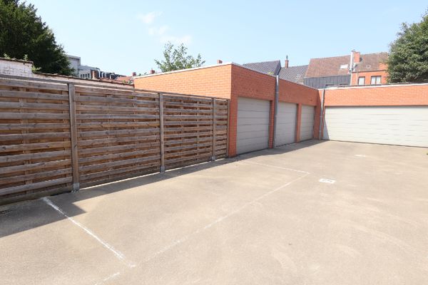 Garage
                                te huur
                                in Roeselare