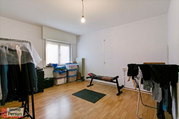 Commercieel te koop / Testelt
