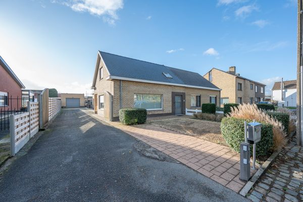 Huis
                                te koop
                                in Maldegem