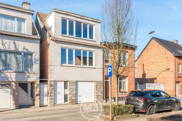 Huis
                                te koop
                                in Zwijndrecht