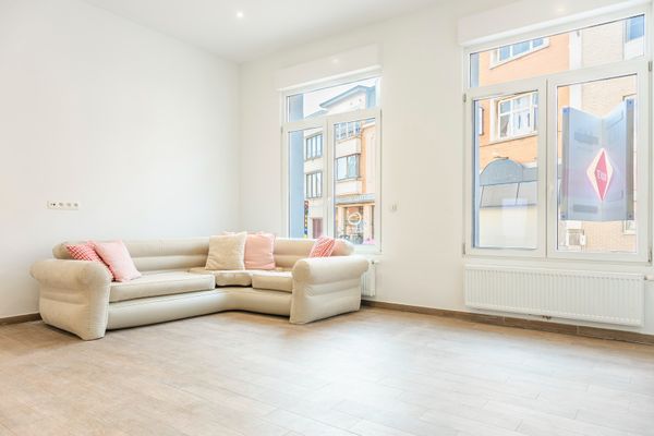 Huis
                                te koop
                                in Burcht