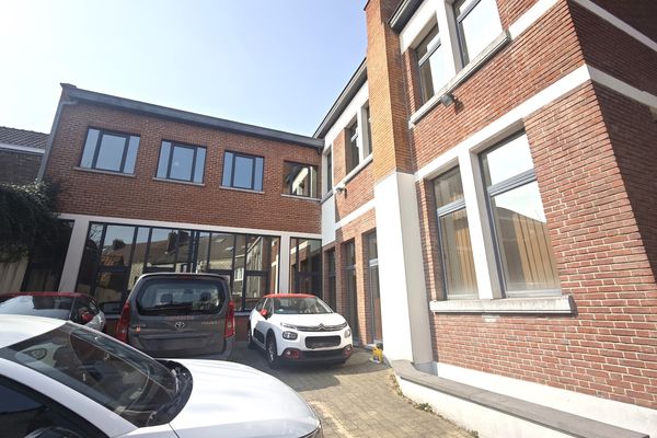 Bureau
                                a louer
                                in Gembloux
