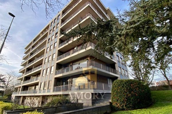 Appartement
                                verkocht
                                in Sint-Amandsberg