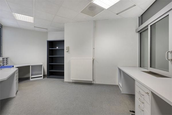 Commercial a louer / Tongres