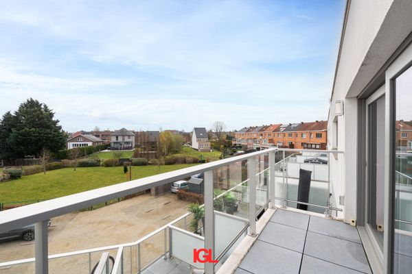 Estate main image