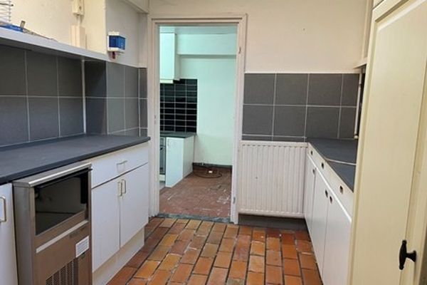 Commercieel te koop / Maaseik